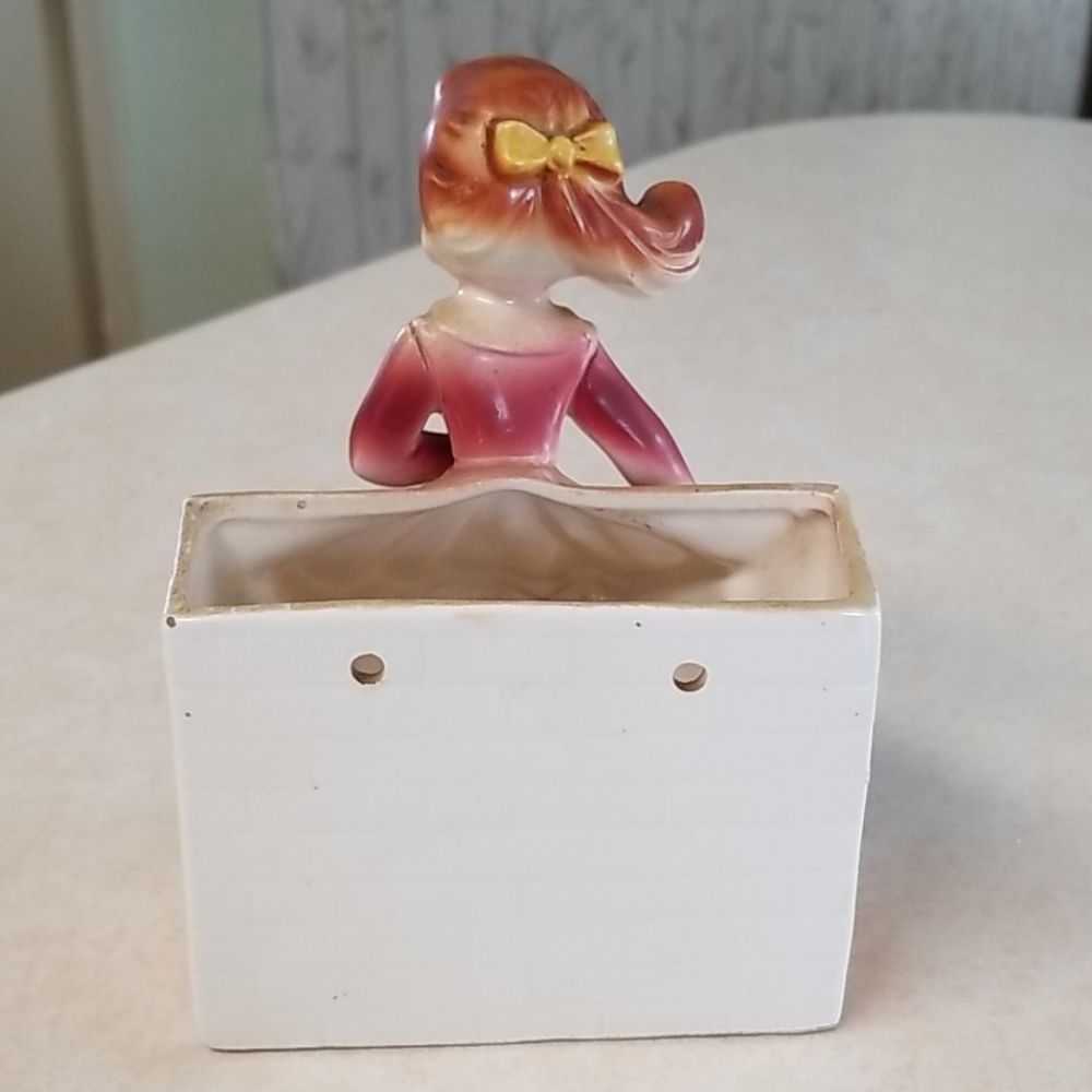 Vintage Grant Crest Jspan Girl Wall Hanger Planter - Picture 5 of 10